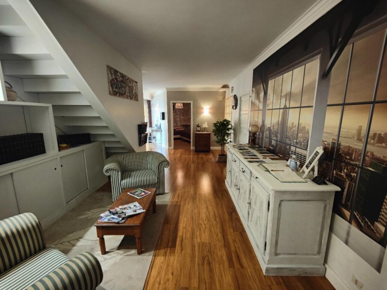 Photos 11 - Prestigious - Property