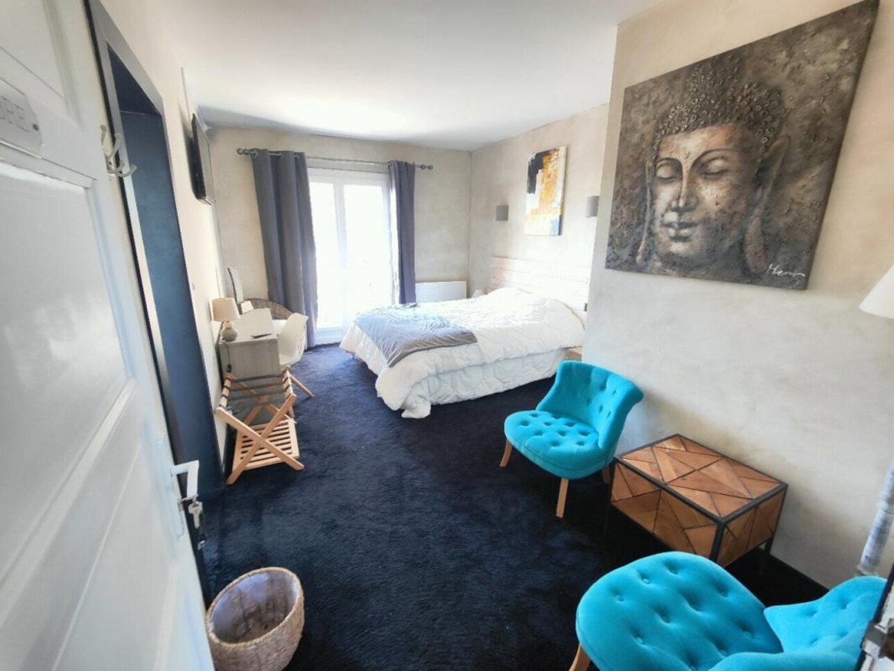 Photos 12 - Prestigious - Property
