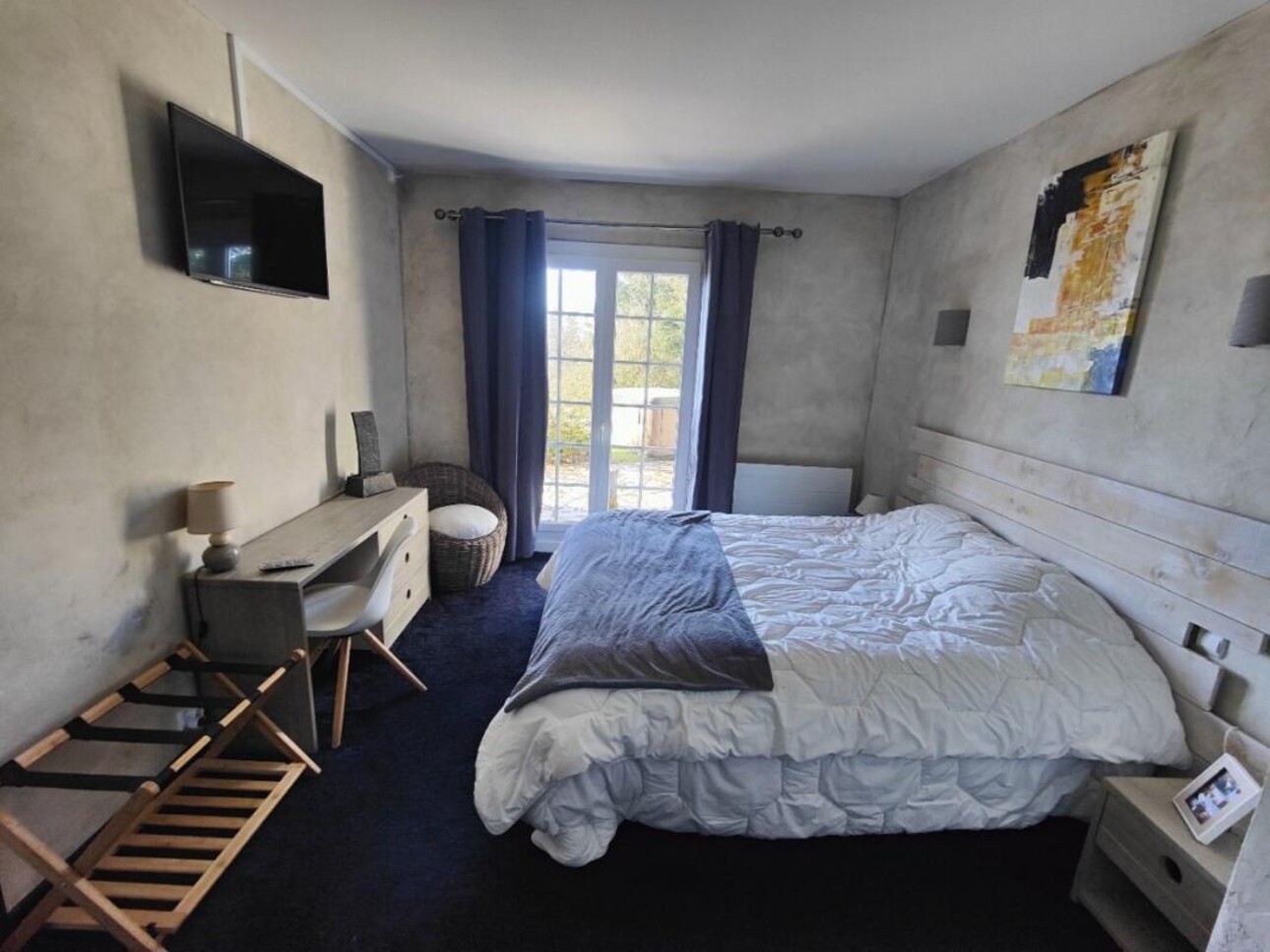Photos 13 - Prestigious - Property