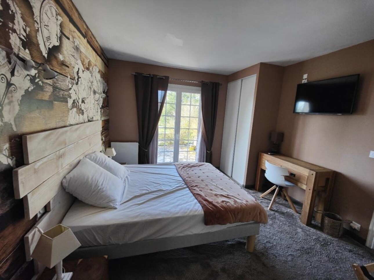 Photos 17 - Prestigious - Property