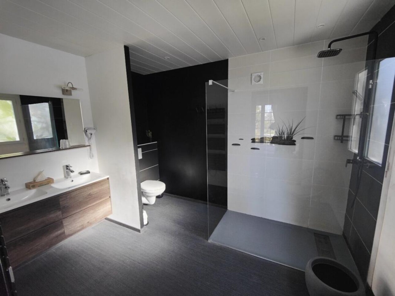 Photos 18 - Prestigious - Property