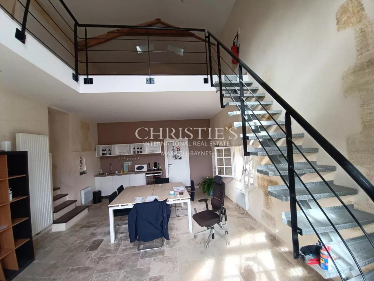 Photos 7 - Vineyard - 28 ha wine estate in excellent condition with attractive buildings