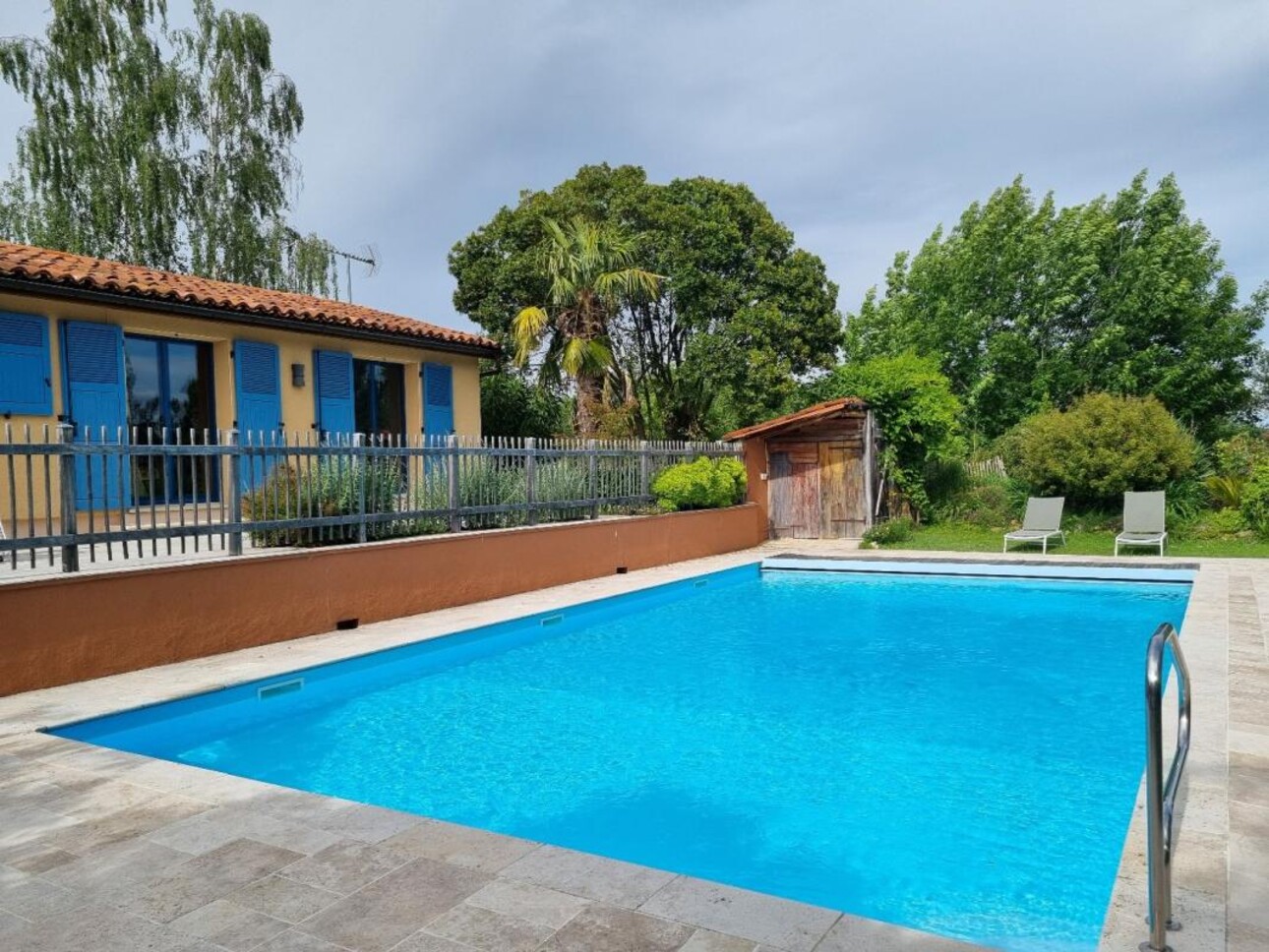 Photos 20 - Prestigious - Property