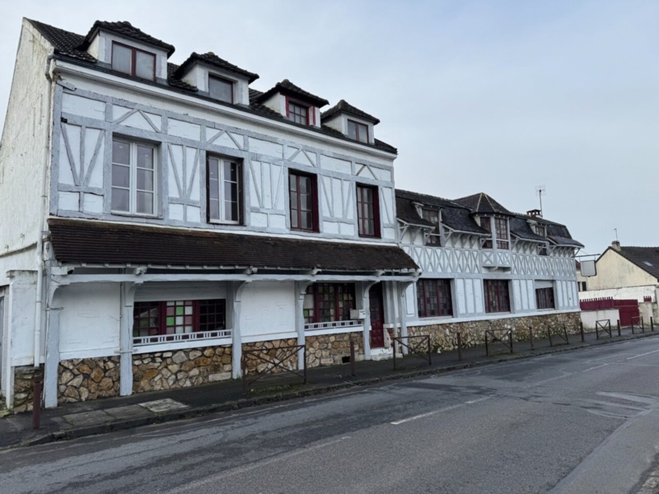 Photos 1 - Touristique - Propriété - maison à rénover - EMERAINVILLE (77)