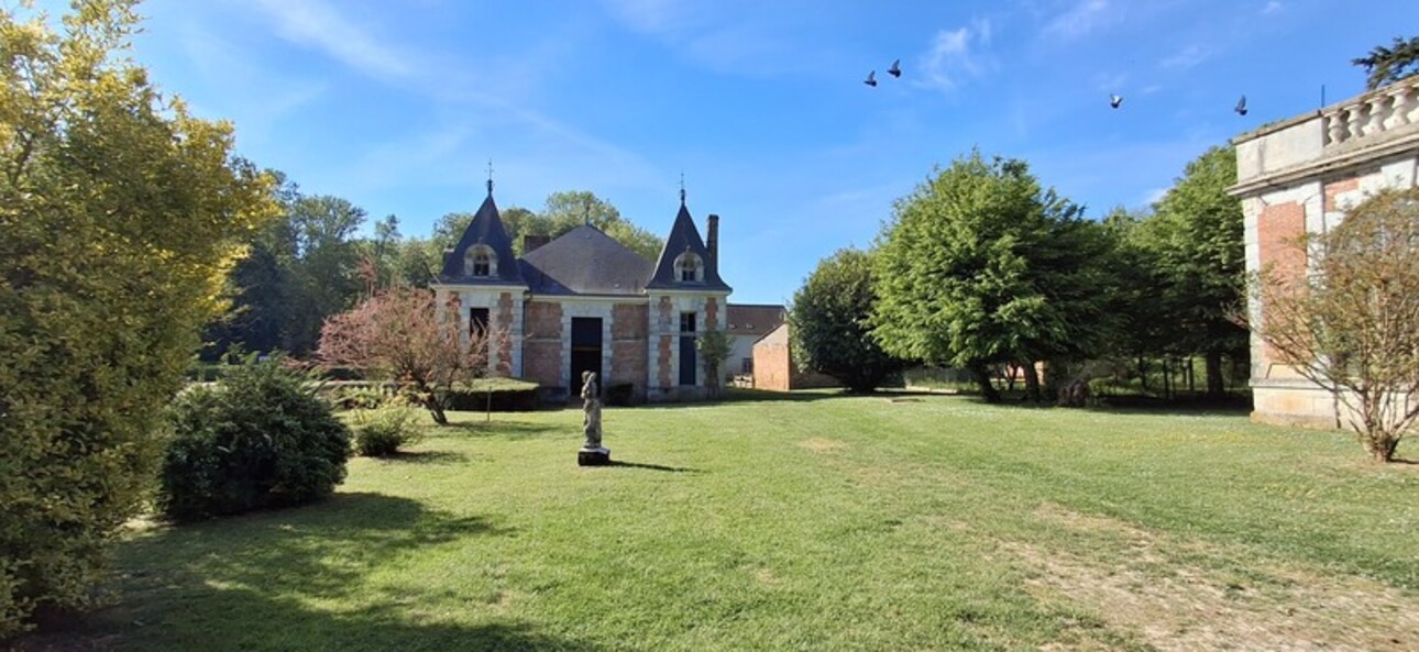 Photos 21 - Prestigious - Château du XVIII eme a 1h10 de Paris. Conçu pour accueillir activités professionnelles et vie familiale indépendante