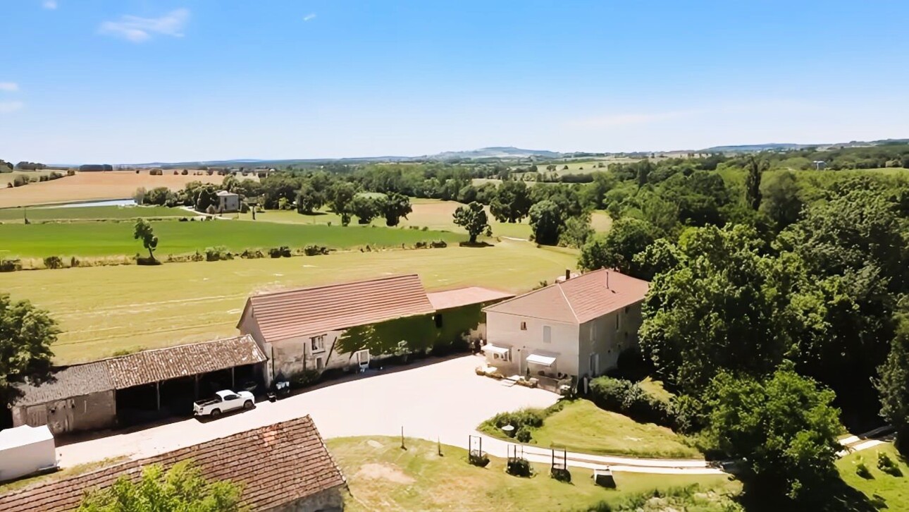 Photos 4 - Prestigious - House