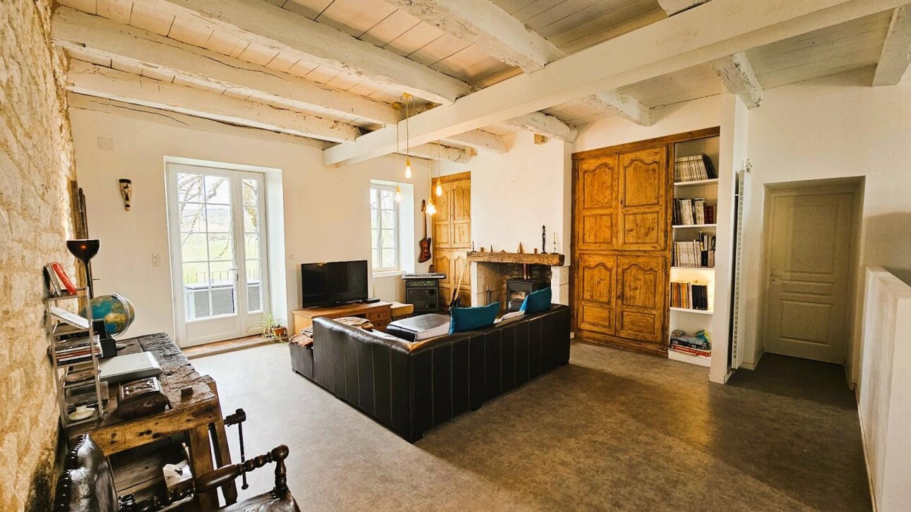 Photos 9 - Prestigious - House