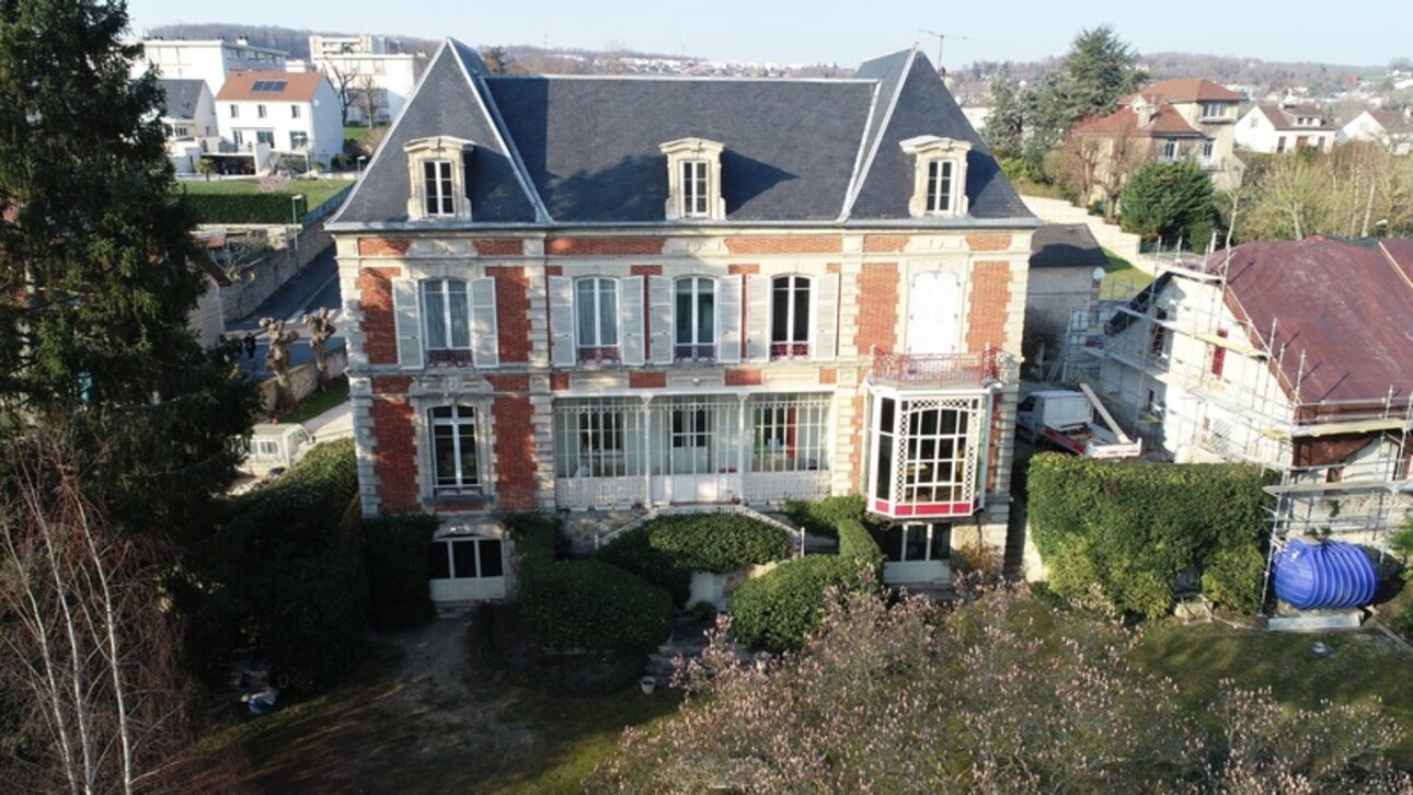 Photos 11 - Prestigious - Department Aisne (02), CHATEAU THIERRY center, 1850 residence of 600 m² of living space and enclosed