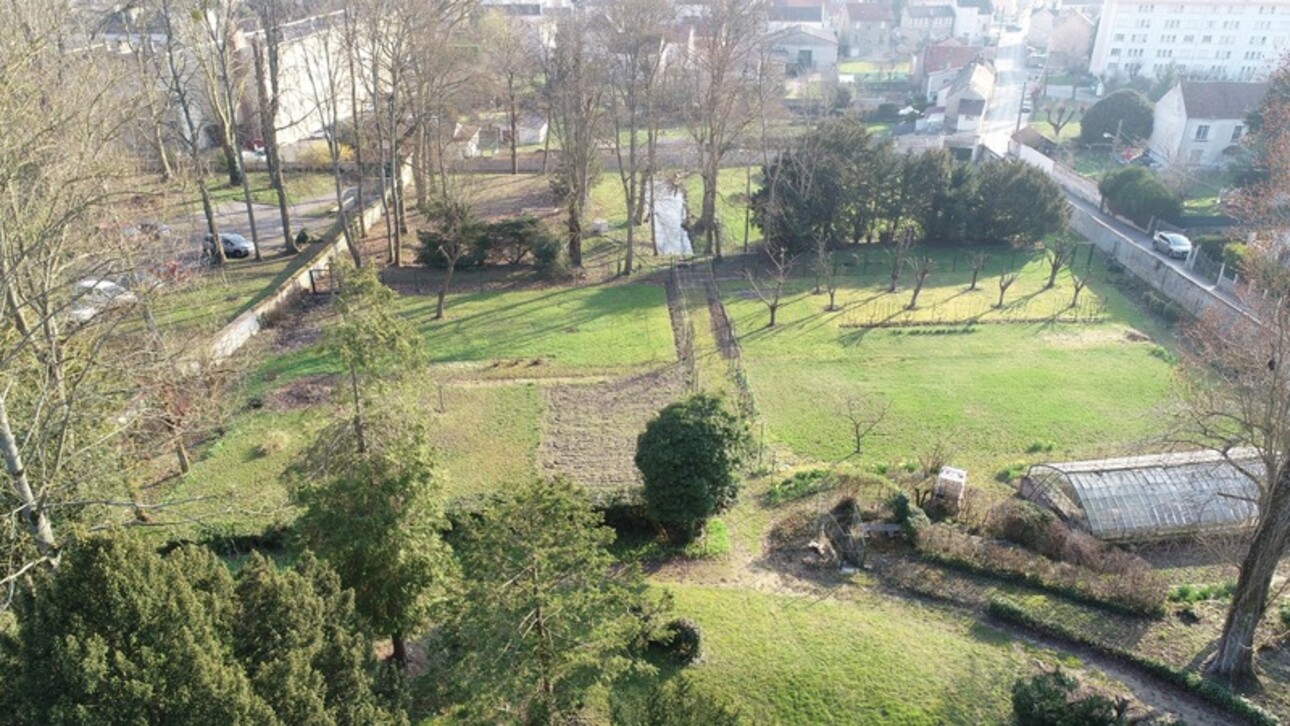 Photos 22 - Prestigious - Department Aisne (02), CHATEAU THIERRY center, 1850 residence of 600 m² of living space and enclosed