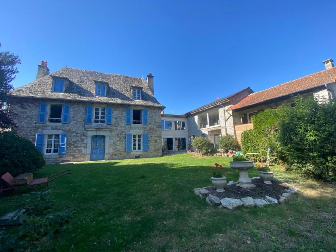Photos 1 - Prestigious - House