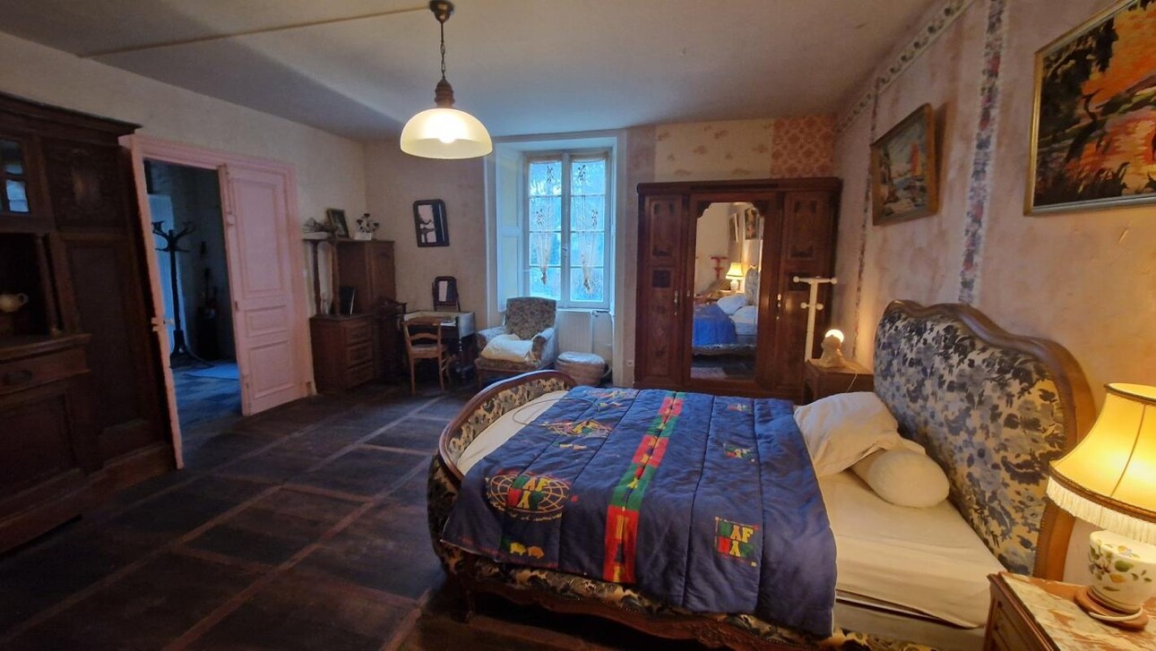 Photos 10 - Prestigious - House