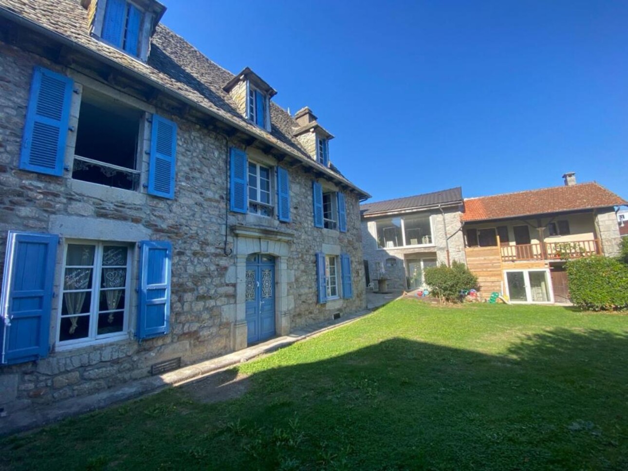 Photos 15 - Prestigious - House