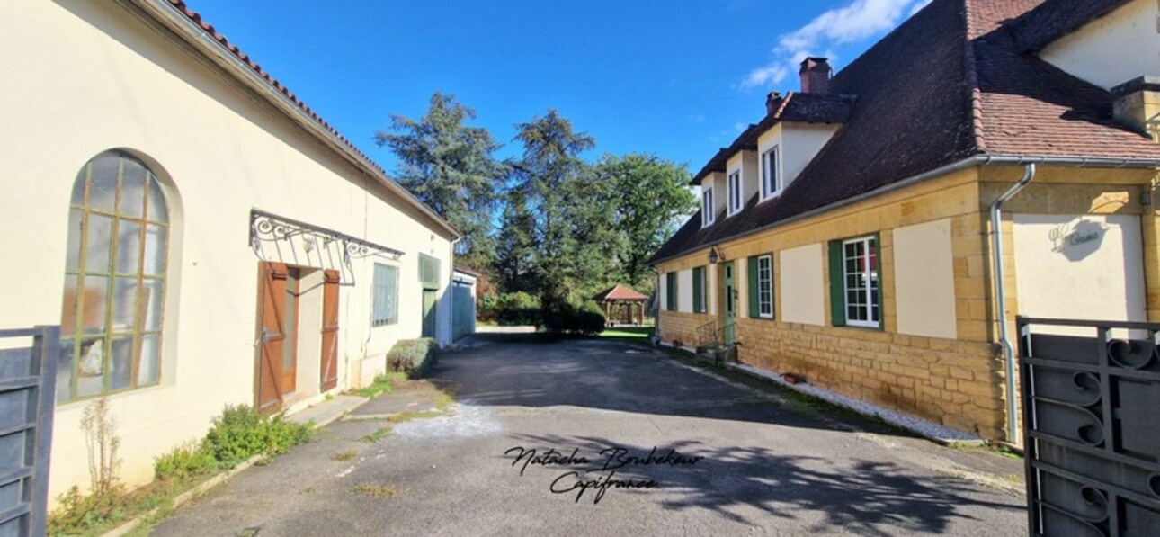 Photos 4 - Prestige - Maison de maître au bord de la Dordogne, 297 m2, 10 p, avec dépendances + piscine