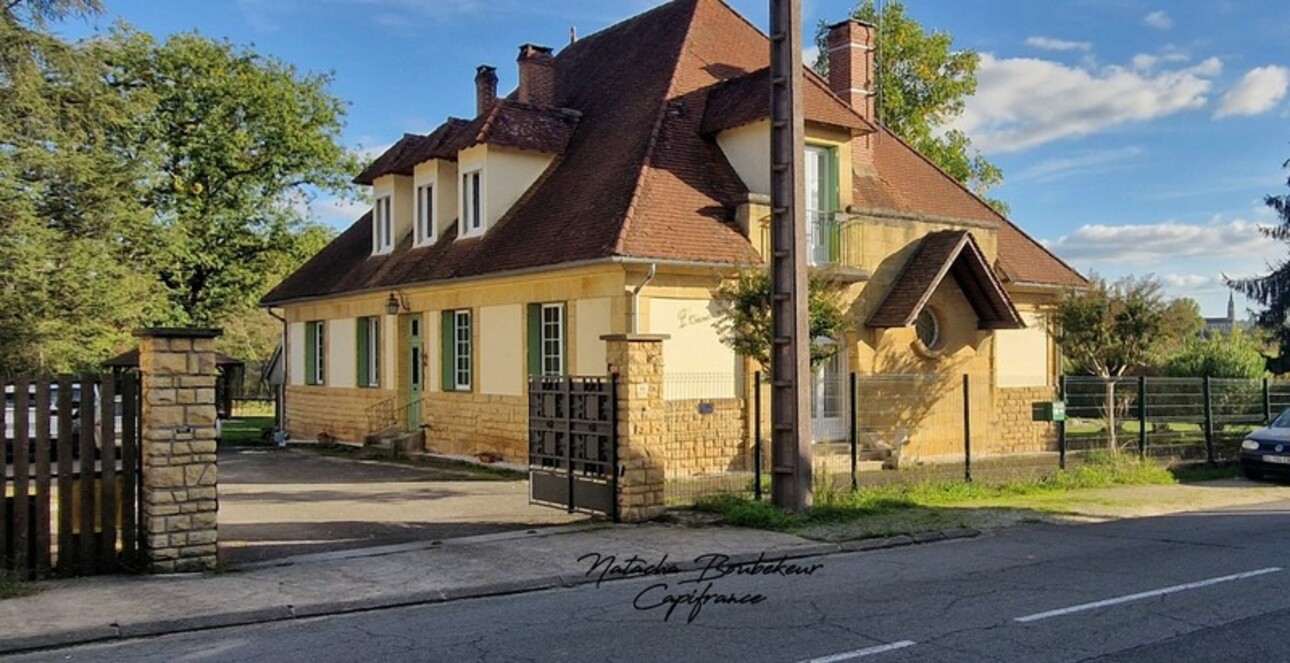 Photos 8 - Prestige - Maison de maître au bord de la Dordogne, 297 m2, 10 p, avec dépendances + piscine