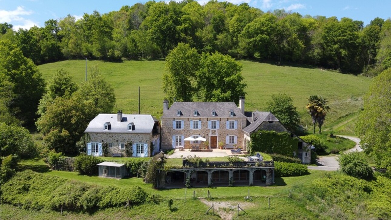 Photos 1 - Équestre - Pau - Pyrénées-Atlantiques - Domaine de 450m2 avec forêt de 20 ha