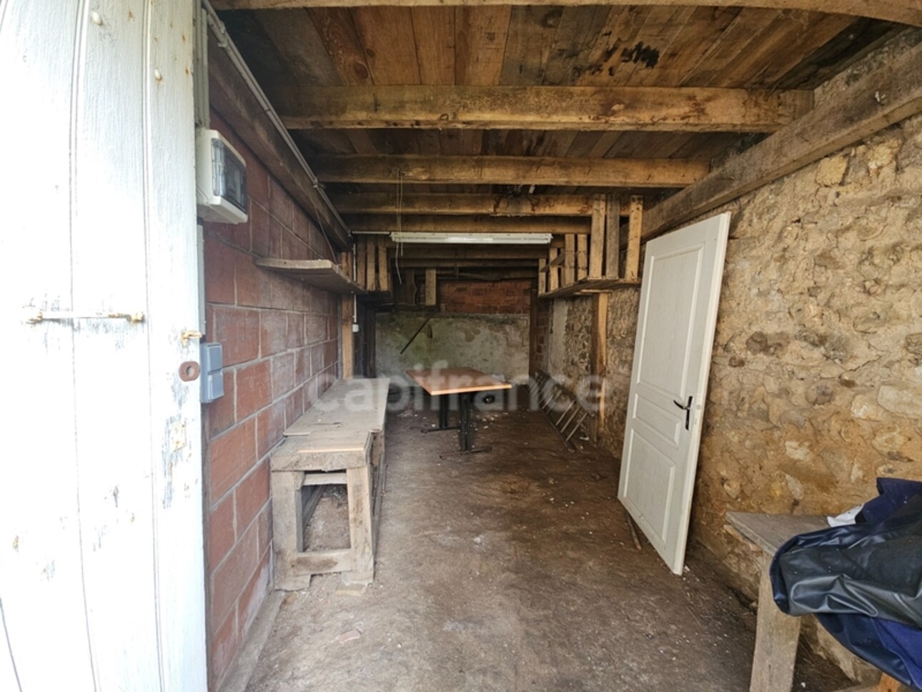 Photos 2 - Touristique - Garages- Remises  à vendre CHASSENEUIL SUR BONNIEURE (16)