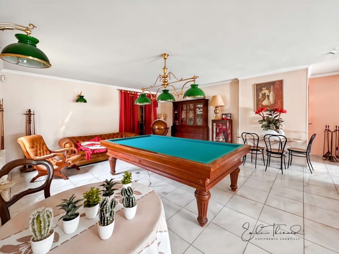 Photos 10 - Prestigious - Propriete à vendre 5 pièces proche de SENLIS (60) - 3 chambres possibilité 4 - Jardin 2100m2 avec Piscine - A1 à 10 min / CDG 20 min / Ecoles privées et publiques / Commodités