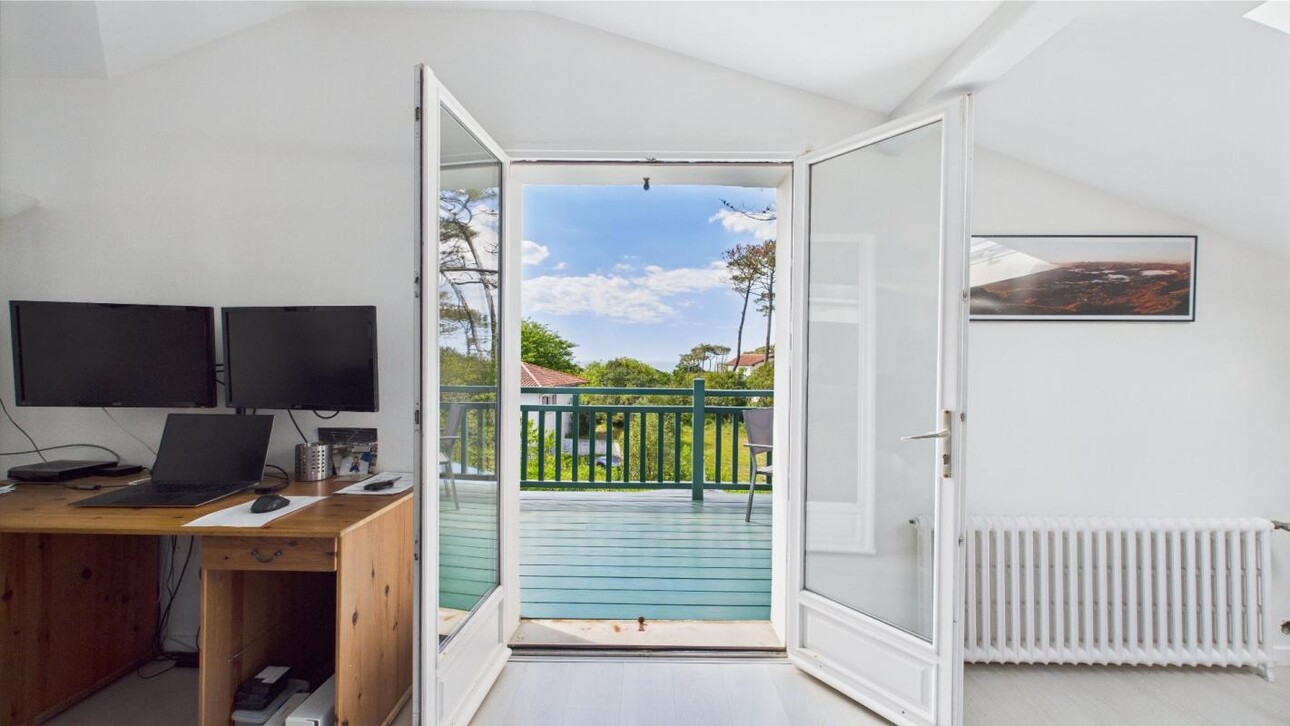 Photos 7 - Prestigious - Property