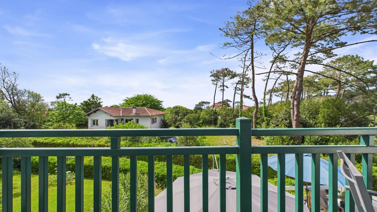 Photos 10 - Prestigious - Property