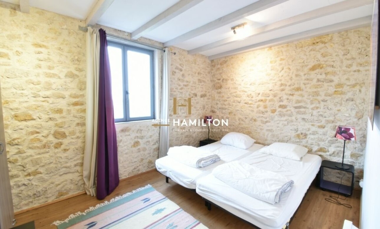 Photos 12 - Prestigious - Property