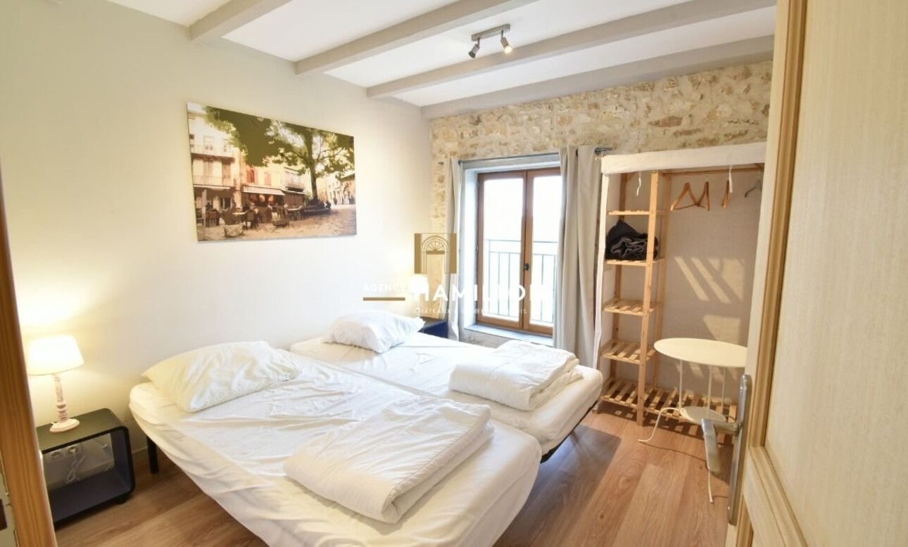 Photos 15 - Prestigious - Property
