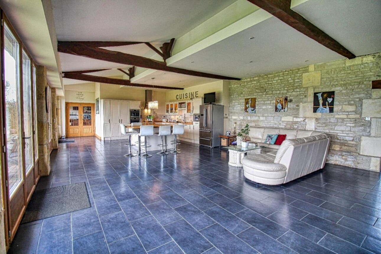 Photos 6 - Prestigious - House