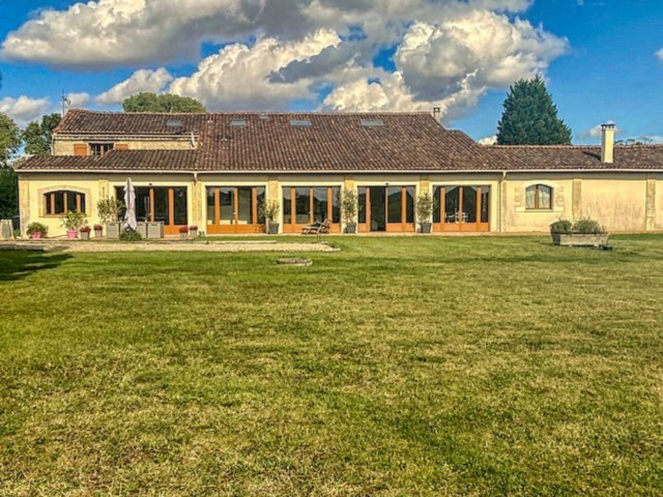 Photos 7 - Prestigious - House