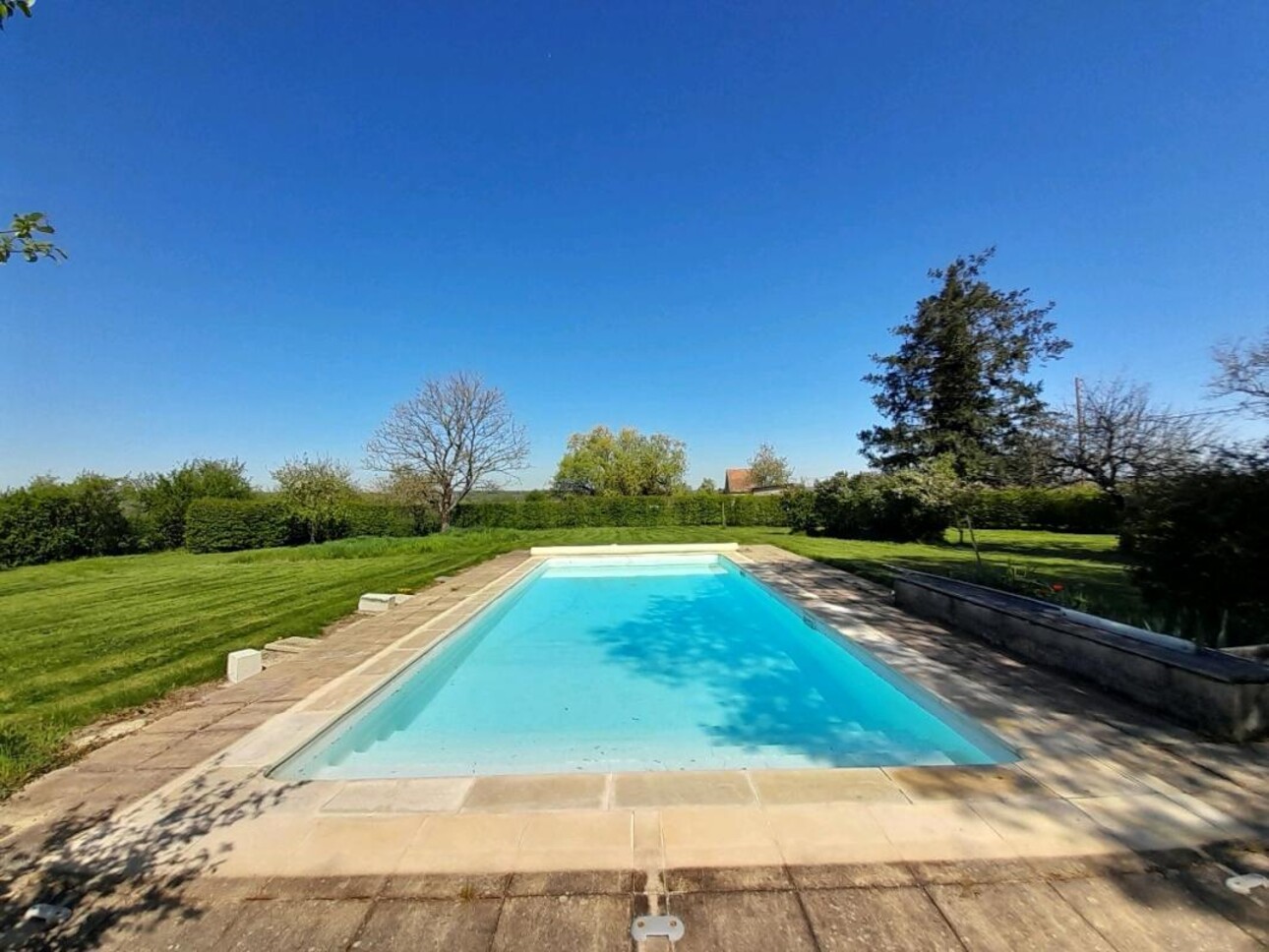 Photos 8 - Prestige - NIEVRE
