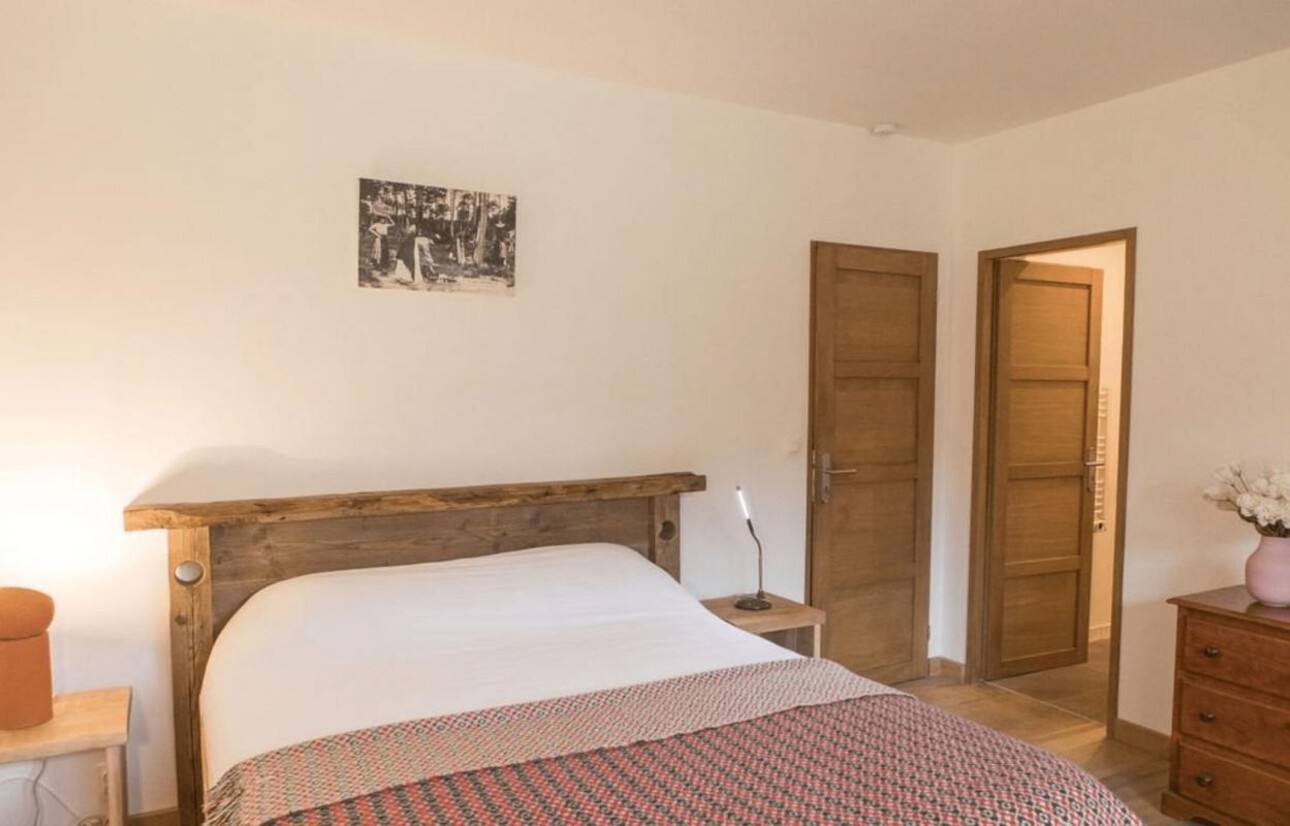 Photos 5 - Tourist - House