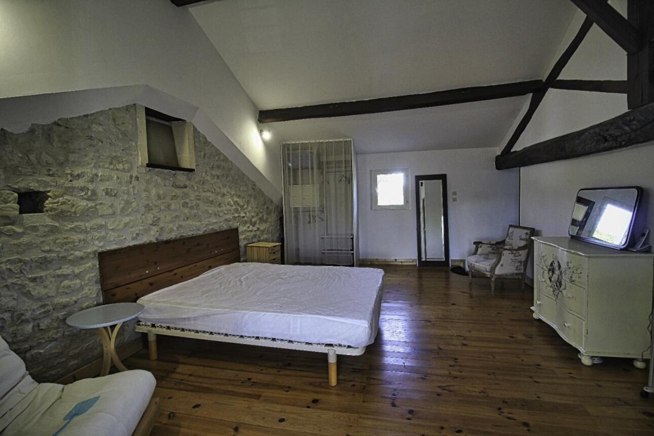 Photos 9 - Prestigious - House