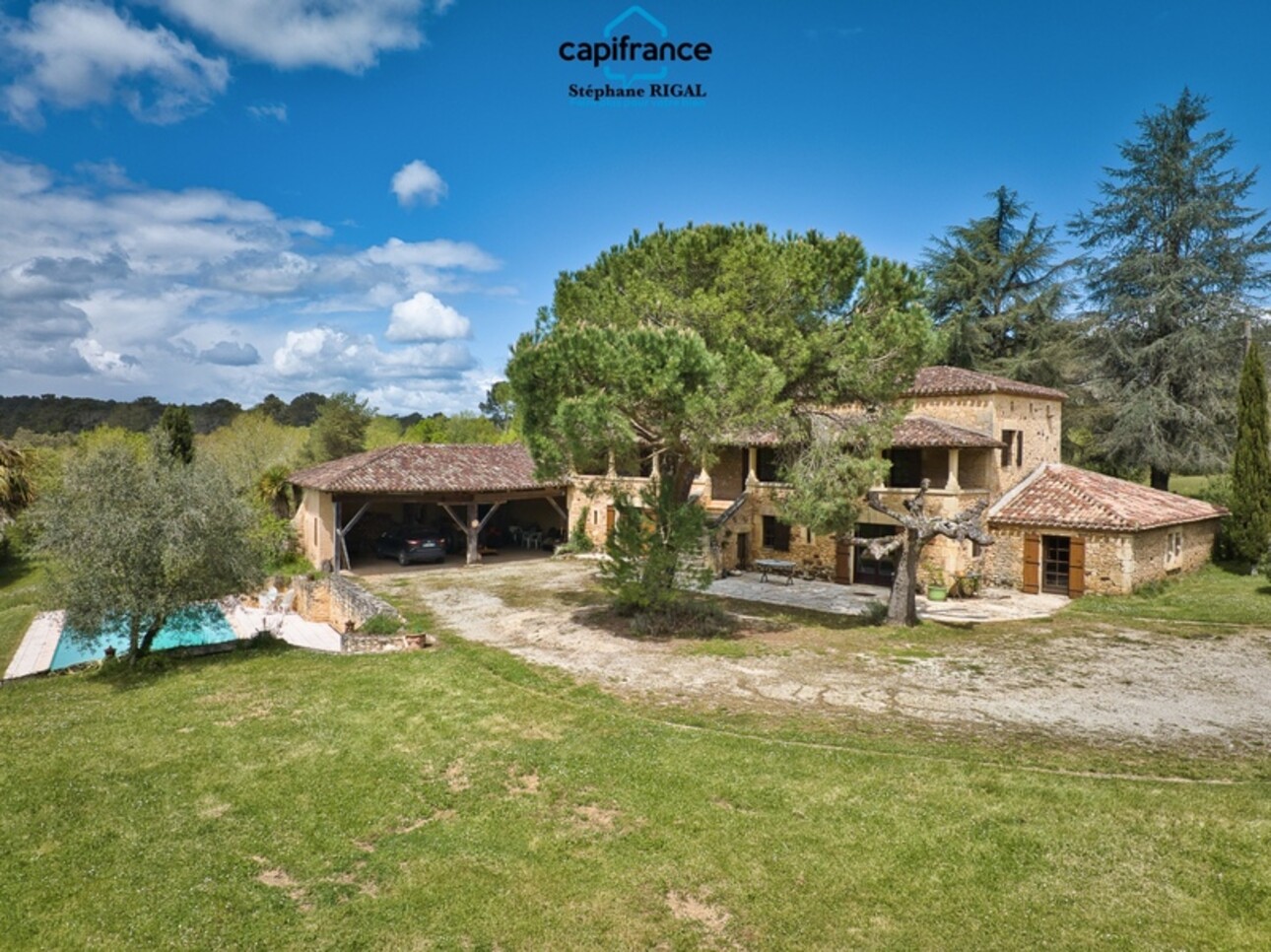 Photos 4 - Équestre - Propriete à vendre 7 pièces FUMEL (47) Propriété de 230m2 sur 11ha de prairie et de bois. Piscine et lac