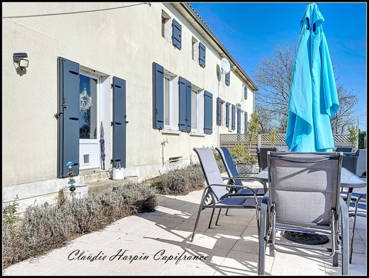 Photos 1 - Équestre - LARGEASSE (79) à vendre PROPRIETE 12 pièces,  environ 328 m² hab - 3.8 hect - piscine - dépendances