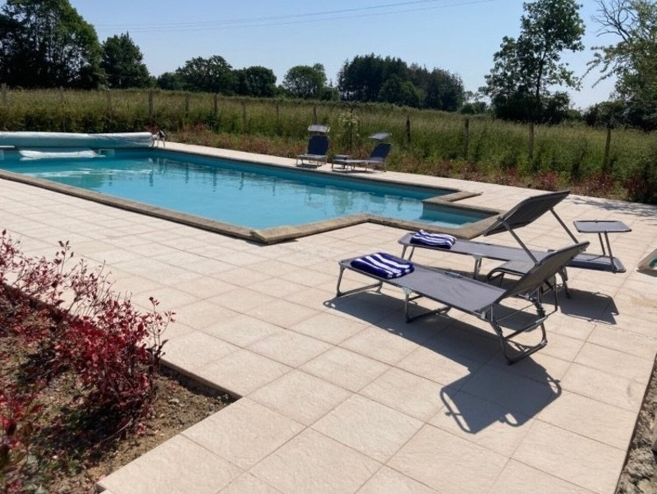 Photos 4 - Équestre - LARGEASSE (79) à vendre PROPRIETE 12 pièces,  environ 328 m² hab - 3.8 hect - piscine - dépendances