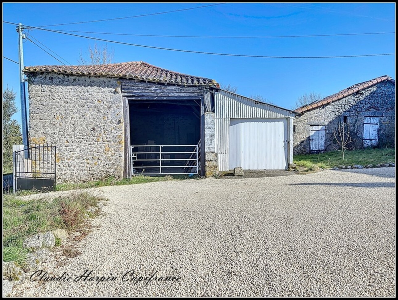 Photos 31 - Équestre - LARGEASSE (79) à vendre PROPRIETE 12 pièces,  environ 328 m² hab - 3.8 hect - piscine - dépendances