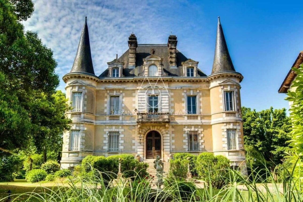 Photos 7 - Prestige - Château 19ème d'environ 1000 m² habitables