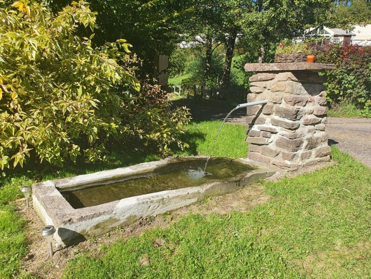 Photos 42 - Touristique - Dpt Vosges (88), à vendre proche REMIREMONT - PROPRIÉTÉ PLAIN-PIED idéal GITE DE GROUPE avec ETANG