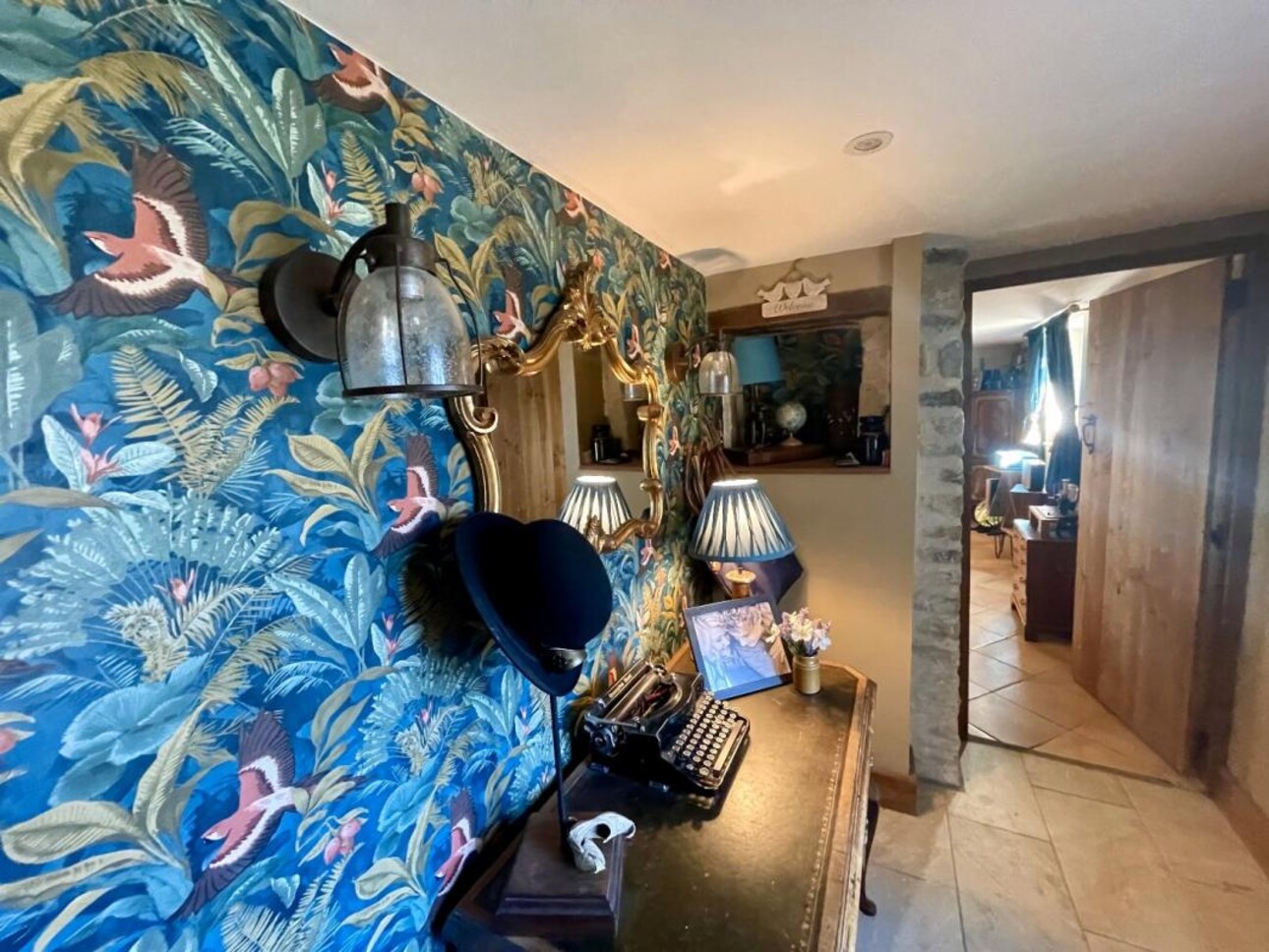 Photos 5 - Tourist - House