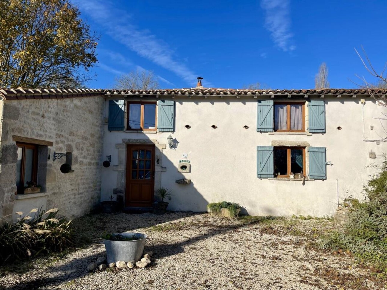 Photos 10 - Tourist - House