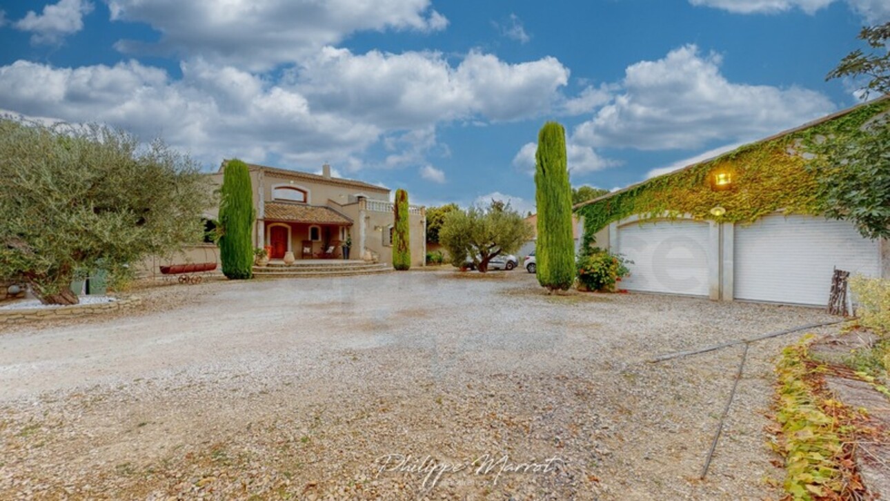 Photos 3 - Prestige - Villa Provencale de caractère avec des prestations haut de gamme