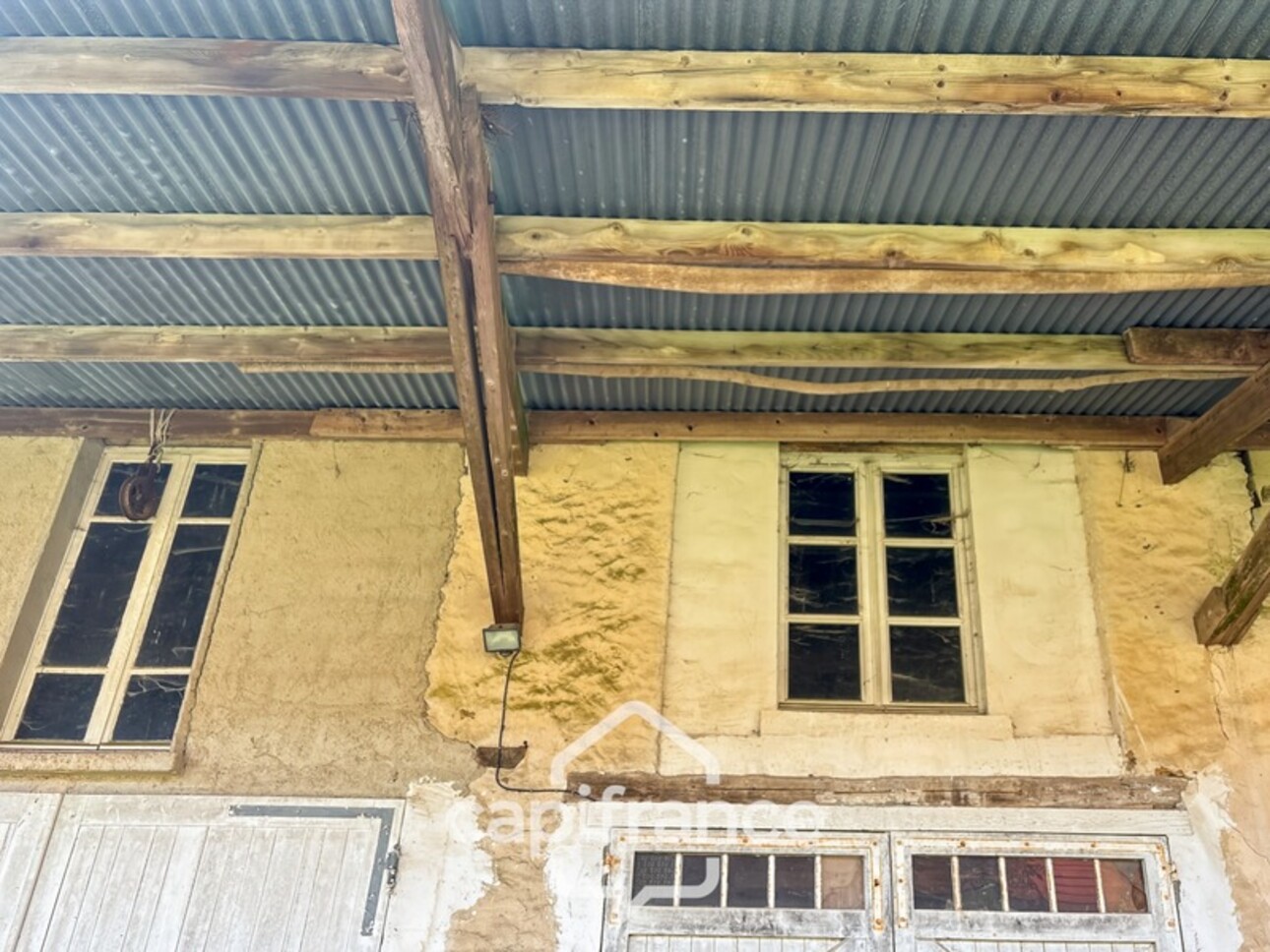Photos 3 - Touristique - grange à vendre 3 pièces de 200 m²  VERDELOT (77)