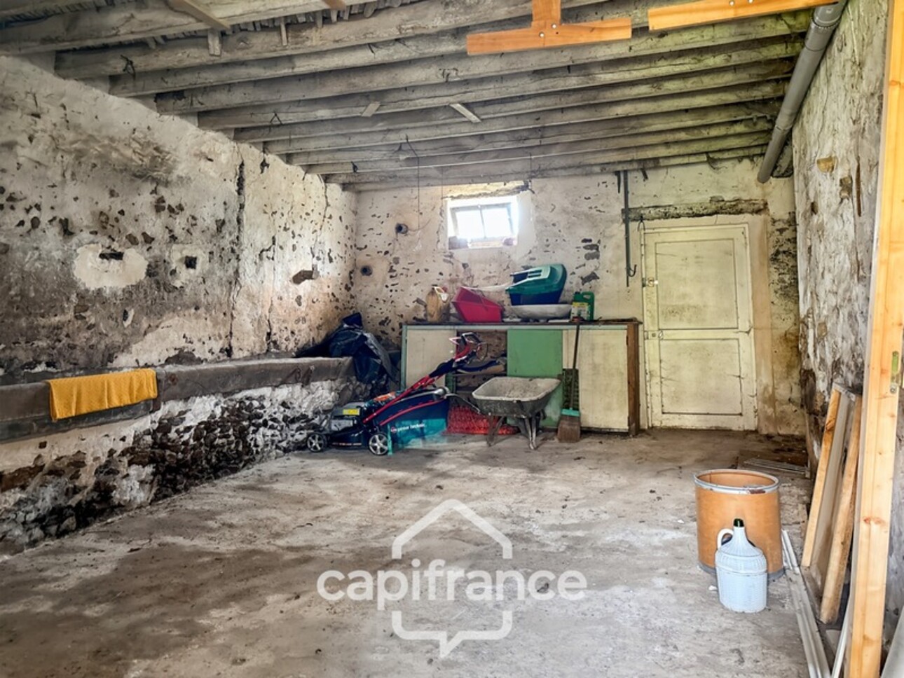 Photos 7 - Touristique - grange à vendre 3 pièces de 200 m²  VERDELOT (77)