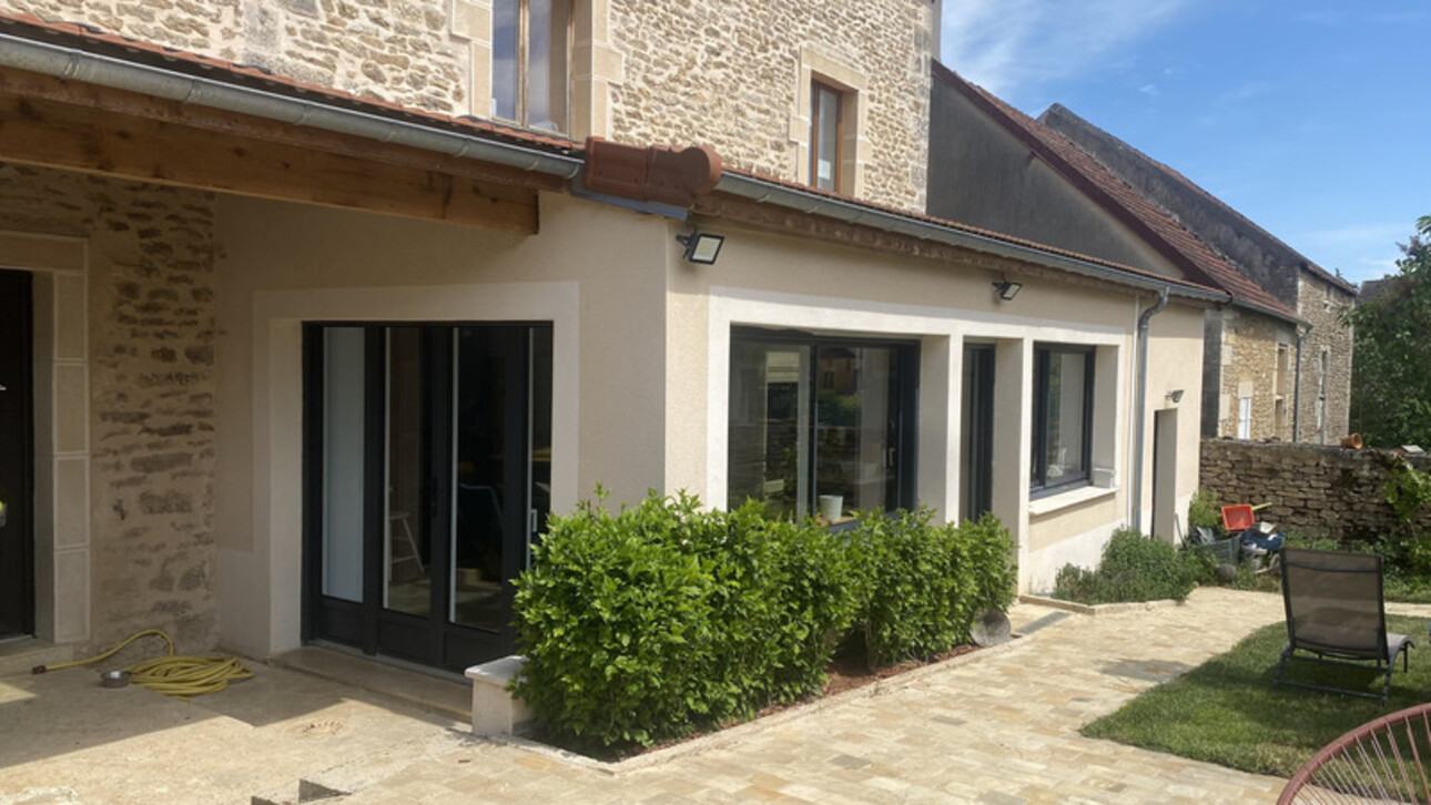 Photos 2 - Touristique - Propriete à vendre 9 pièces COUTARNOUX (89)