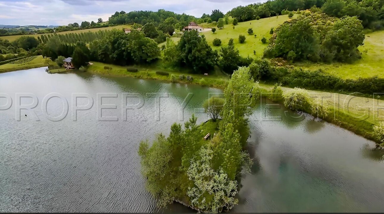 Photos 1 - Prestige - GERS PROPRIETE PRESTIGIEUSE 35 HA LAC