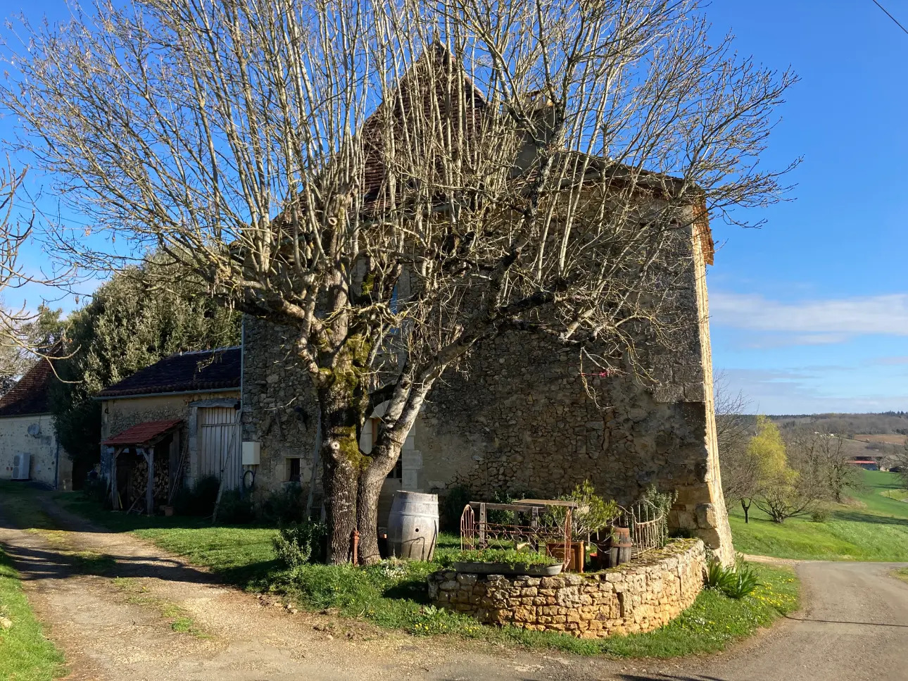 Photos 3 - Prestige - Vends maison forte du XIVème siècle dans le Périgord Pourpre - 166m²