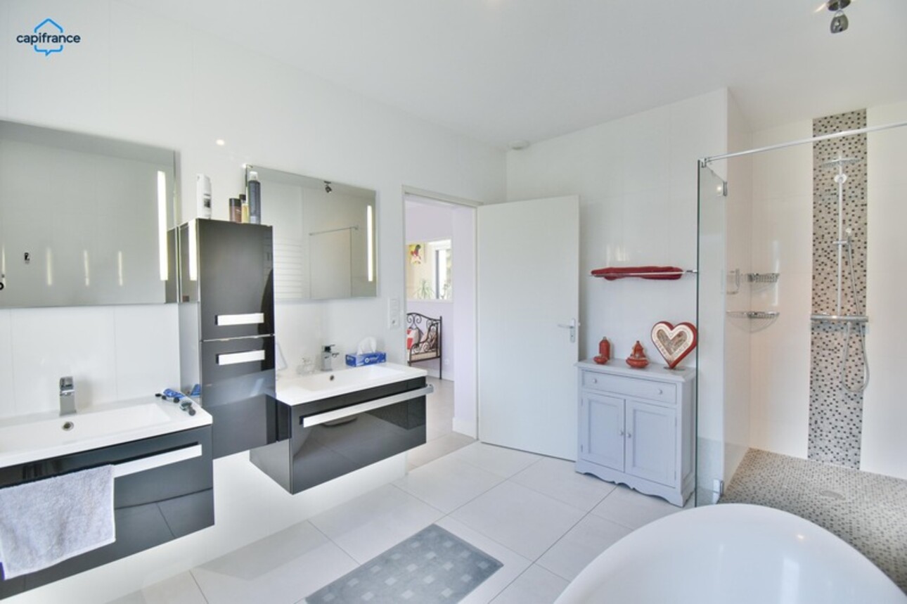Photos 11 - Prestige - Propriété à vendre 6 pièces CHAMBOURG SUR INDRE (37)