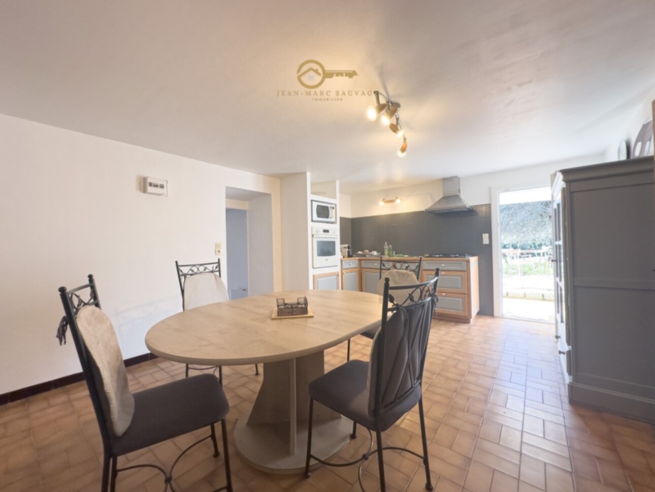 Photos 24 - Touristique - MAS PROVENÇAL DE CHARME 231 m² et dépendance TERRAIN 3800 m² LE CANNET-DES-MAURES