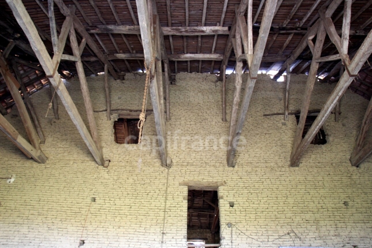 Photos 34 - Prestige - Propriété agricole avec maison de 205 m2, grange de 415 m2 et ancien séchoir à tabac de 270 m2 à vendre à FLEURANCE (32), sur terrain de 15 800 m2