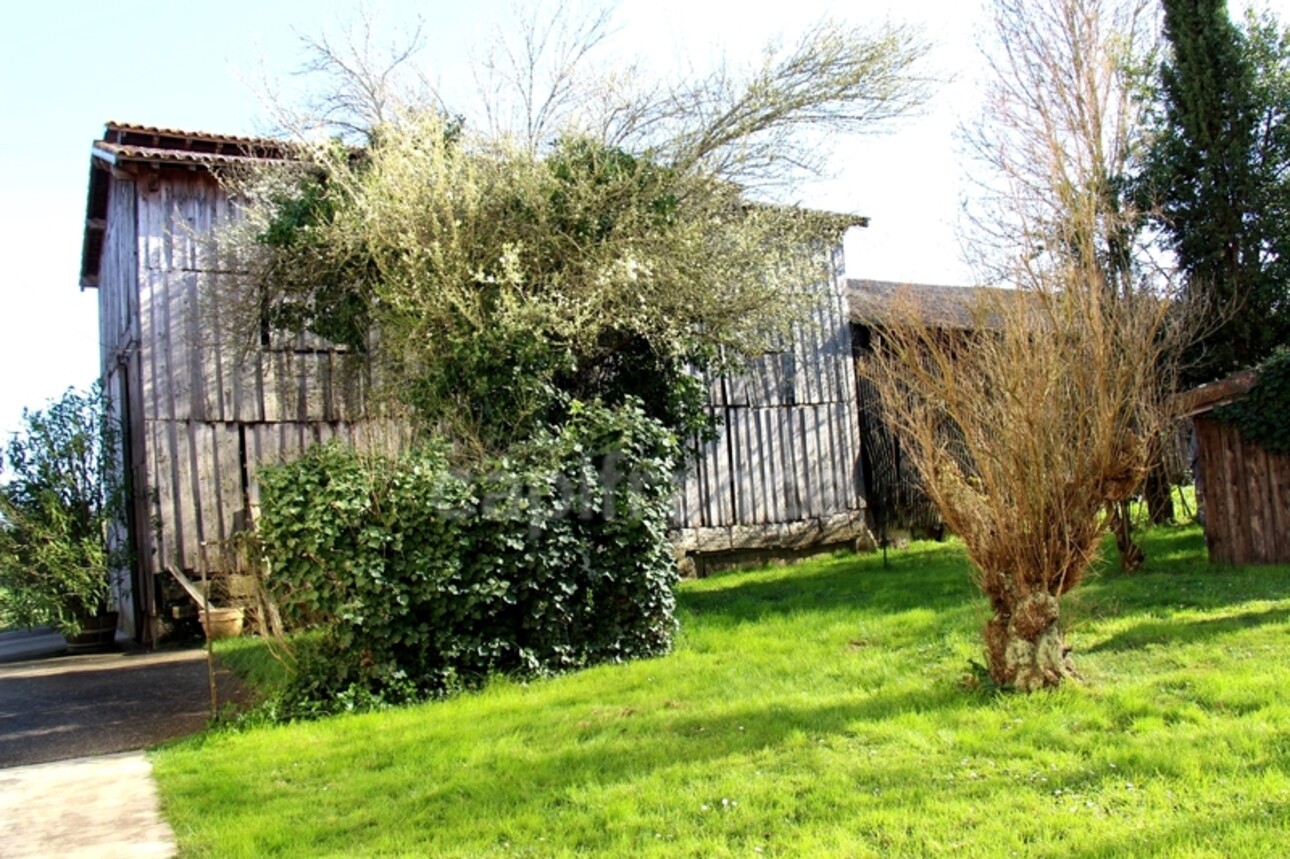 Photos 37 - Prestige - Propriété agricole avec maison de 205 m2, grange de 415 m2 et ancien séchoir à tabac de 270 m2 à vendre à FLEURANCE (32), sur terrain de 15 800 m2
