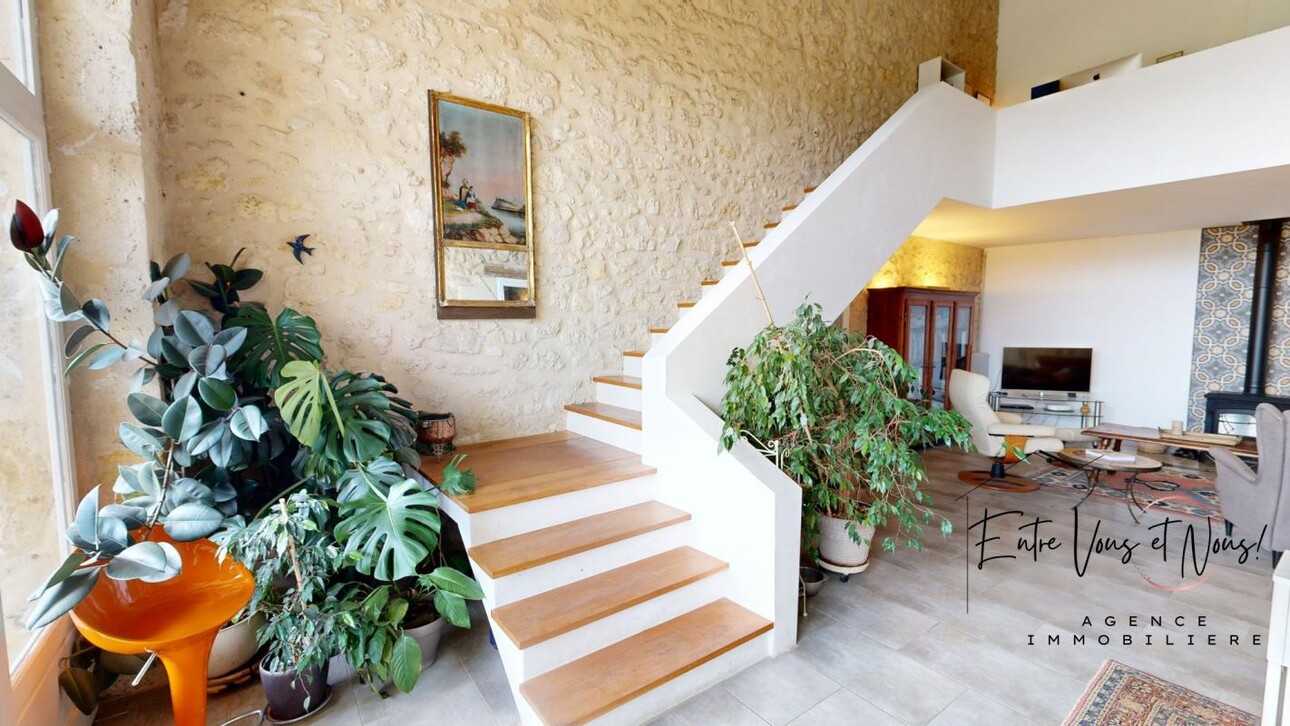 Photos 3 - Touristique - PROPRIETE 288M2, DÉPENDANCES SUR 8,4HA