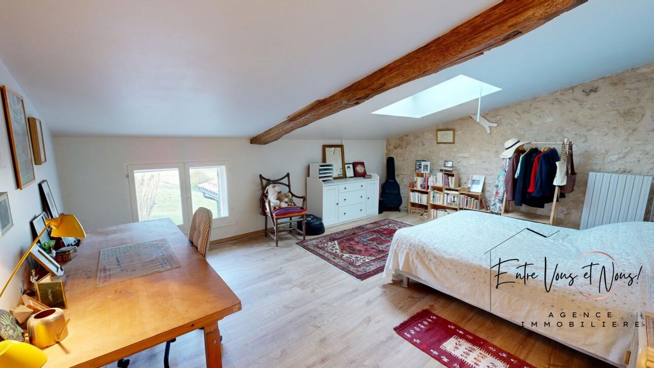 Photos 13 - Touristique - PROPRIETE 288M2, DÉPENDANCES SUR 8,4HA